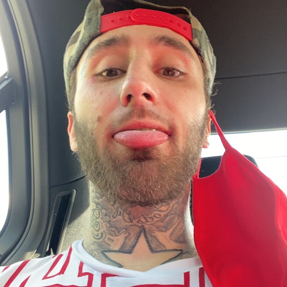 Meet your Posher, Matthew - Picture 3 of 3